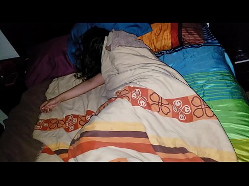 ❤️ 继子在年轻的继母睡觉时责骂她 ❤️ Porno fb❌️❤